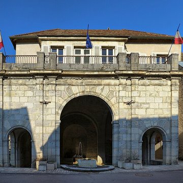 Mairie-lavoir de Bucey-lès-Gy