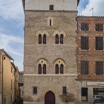 Tour dArlet de Caussade