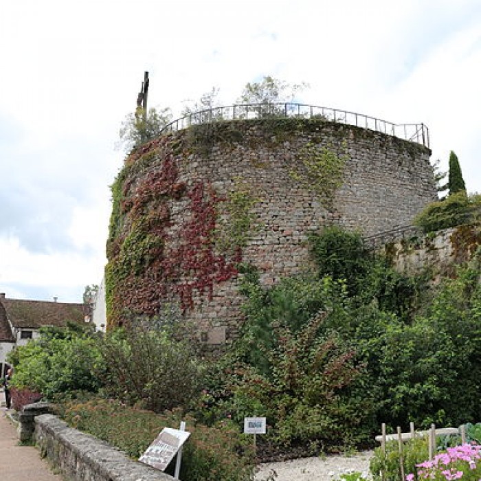 Photo de Tour dAuxois de Saulieu