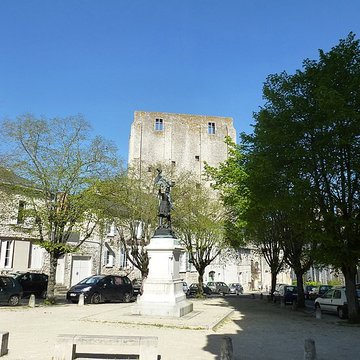 Tour de César à Beaugency