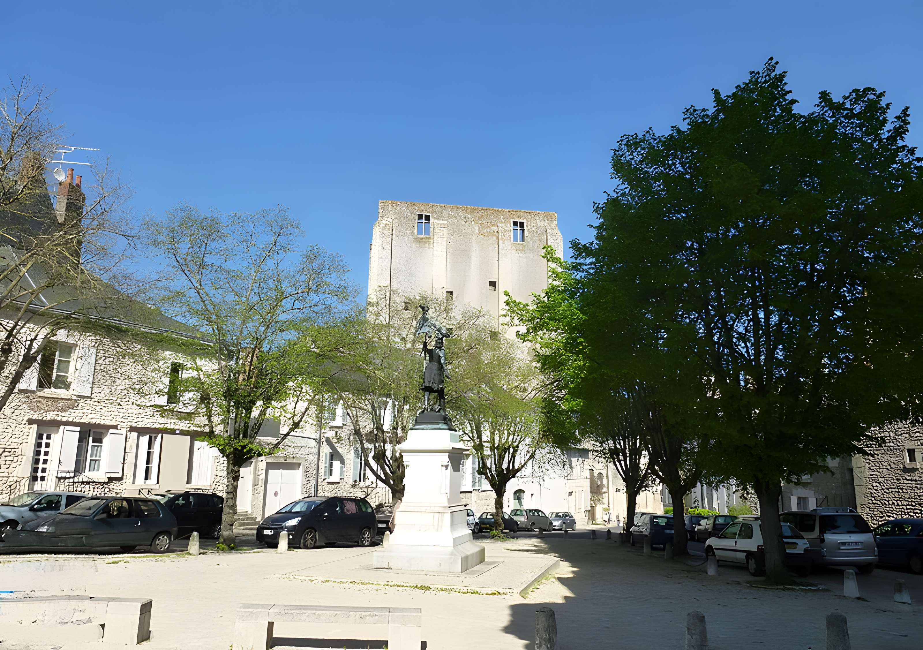 Tour de César à Beaugency