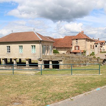 Mairie-lavoir de Mailleroncourt-Saint-Pancras