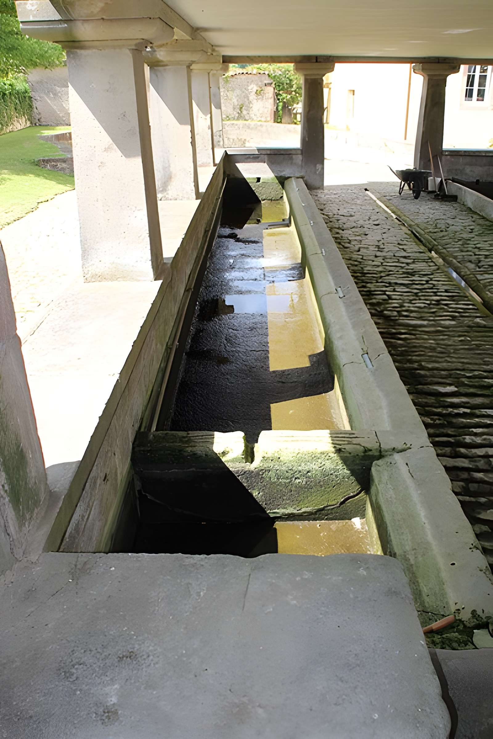 Mairie-lavoir de Mailleroncourt-Saint-Pancras