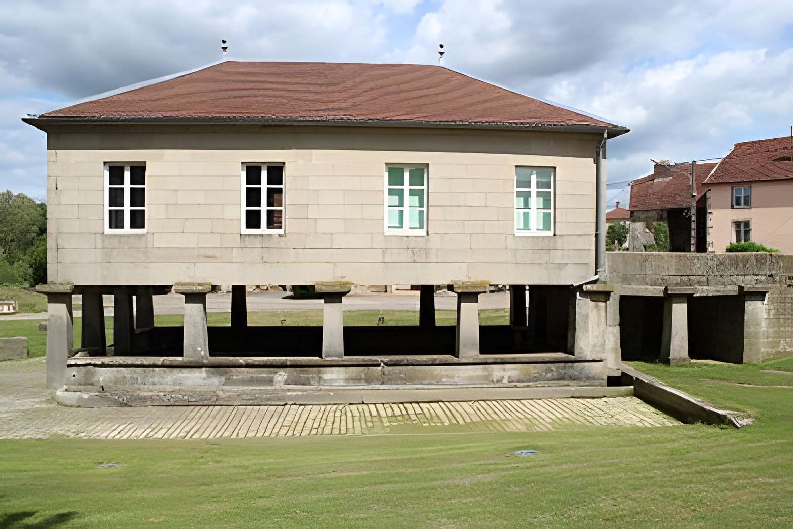 Mairie-lavoir de Mailleroncourt-Saint-Pancras 