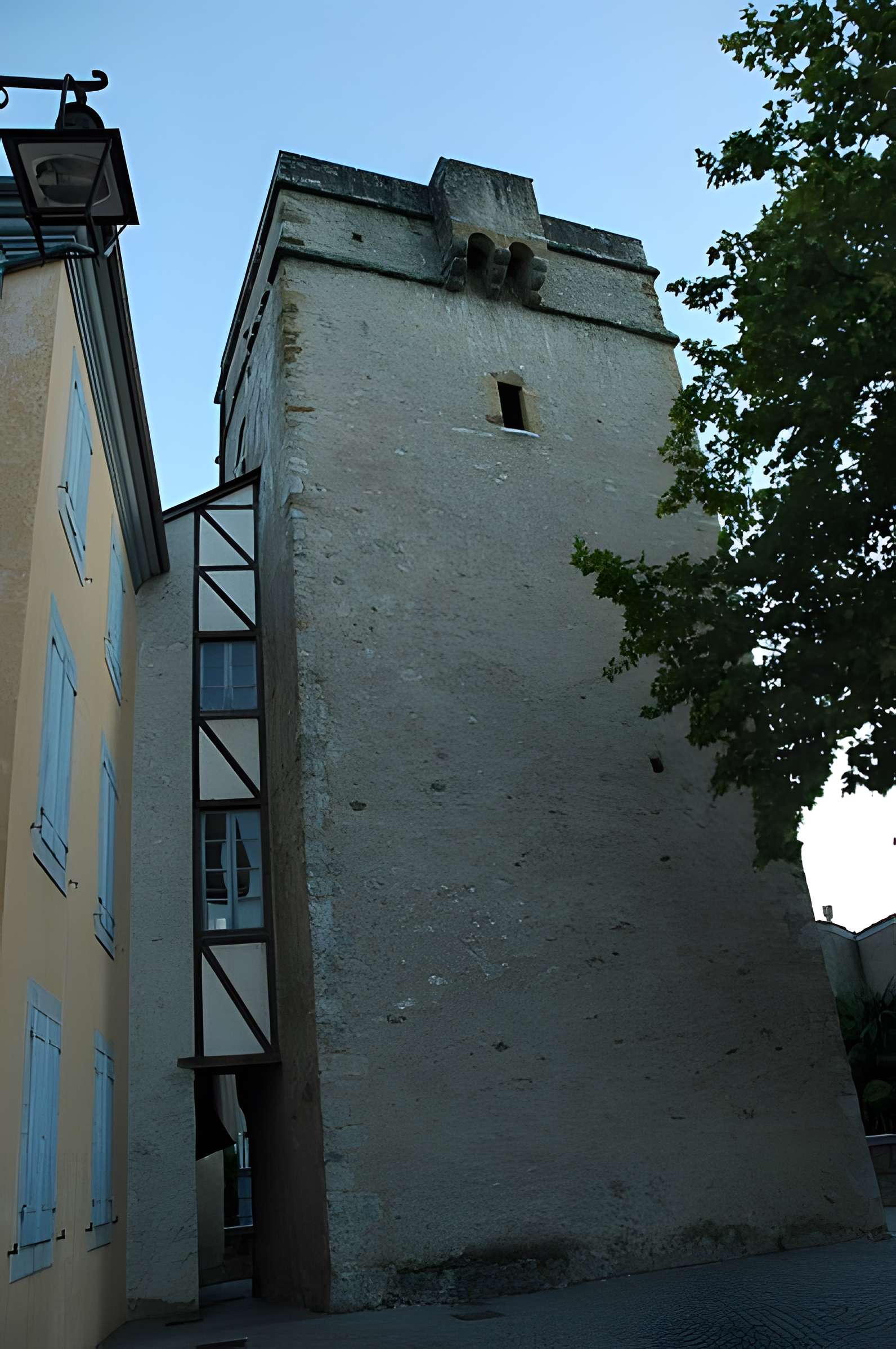 Tour de Garnavie à Lourdes
