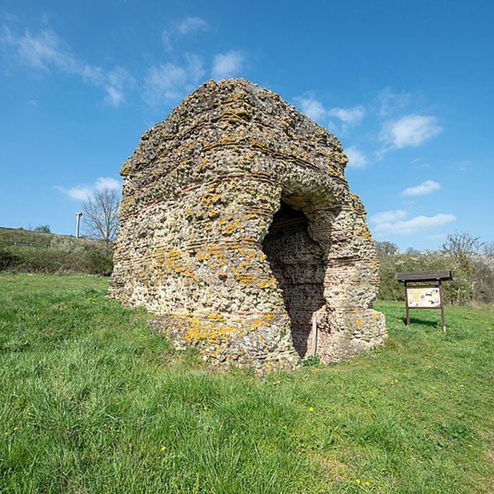 Photo de Tour de Grisset à Fréteval
