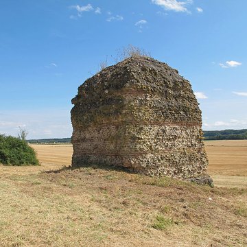 Tour de Grisset à Fréteval