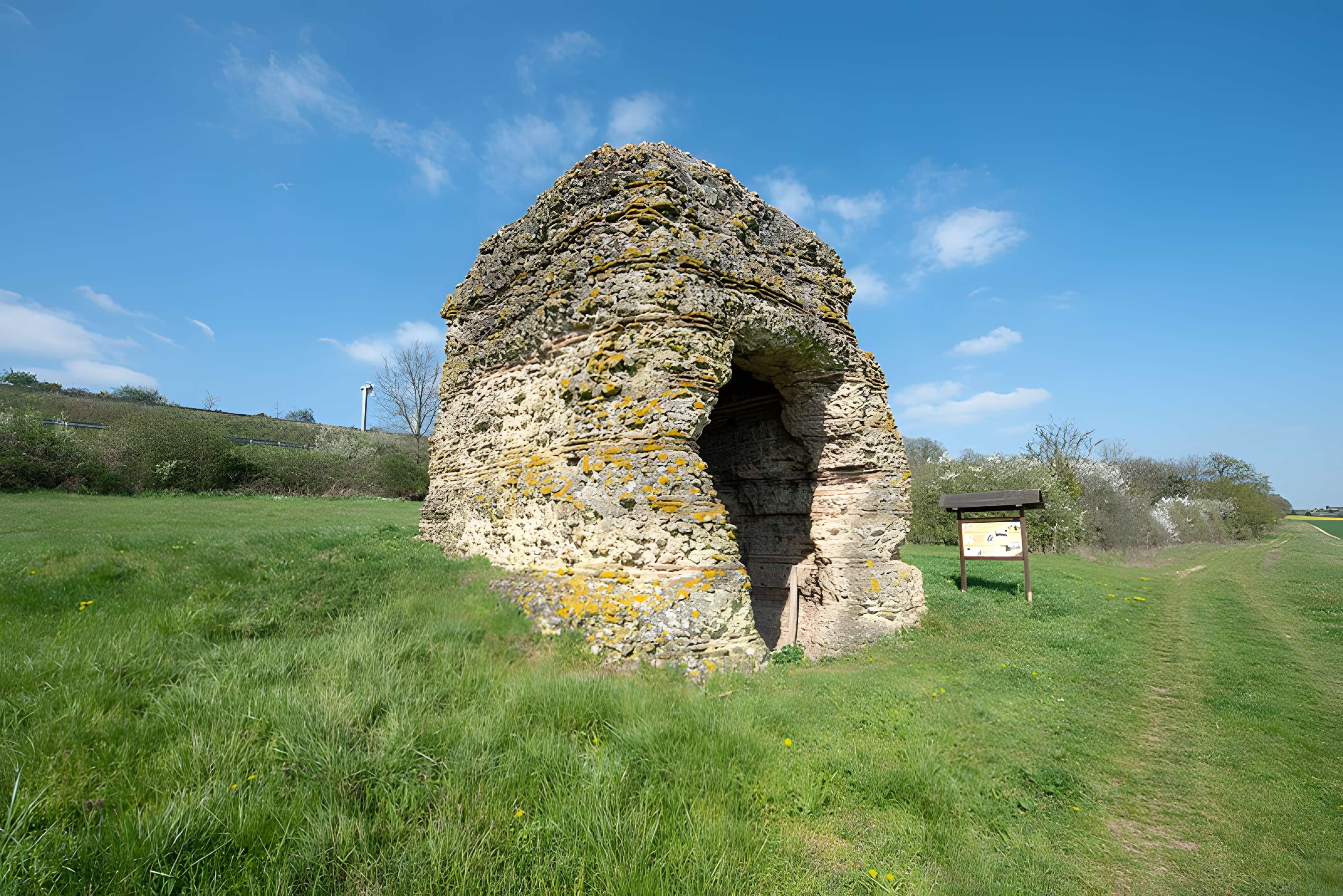 Tour de Grisset à Fréteval