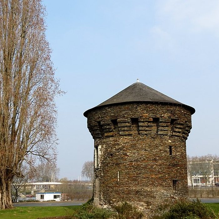 Photo de Tour de la Haute-Chaîne dAngers