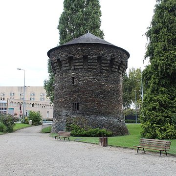Tour de la Haute-Chaîne dAngers