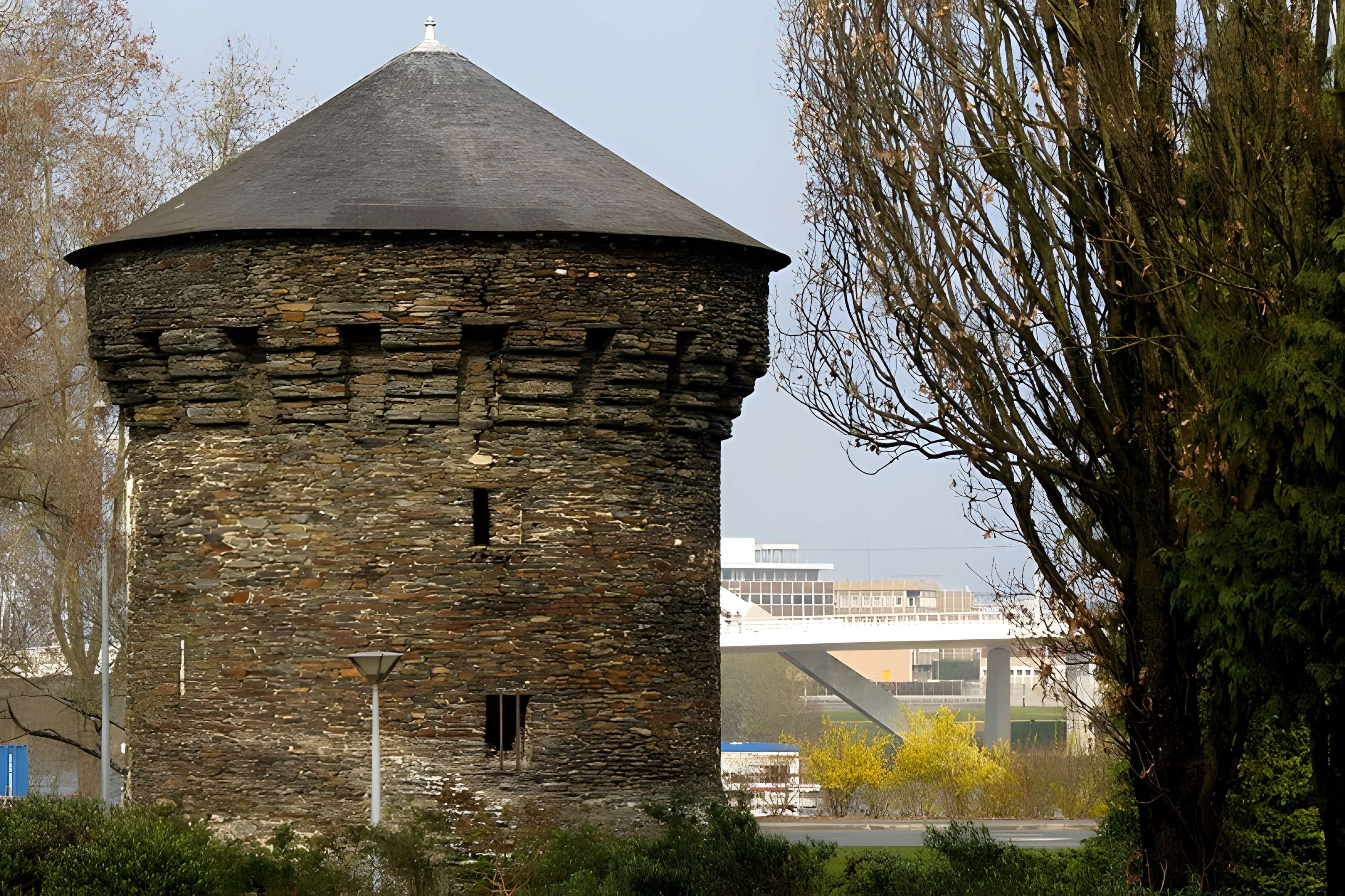 Tour de la Haute-Chaîne d'Angers