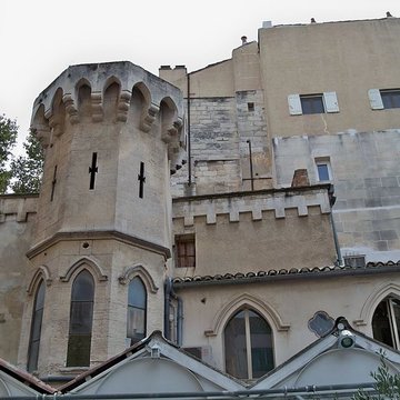 Tour de la Saunerie dAvignon