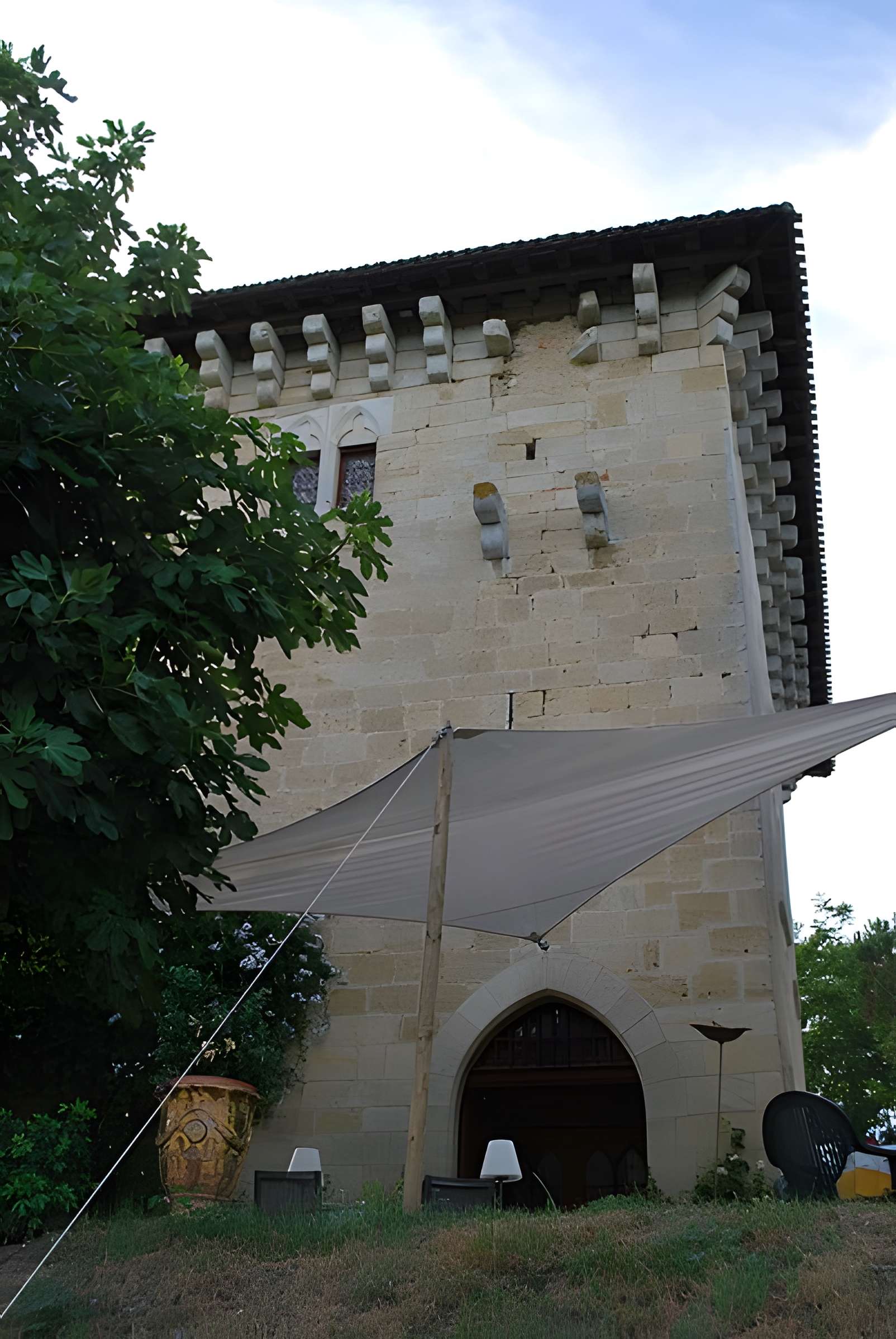 Tour de l'Ansouhaite de Moulon