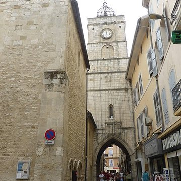 Tour de lHorloge dApt