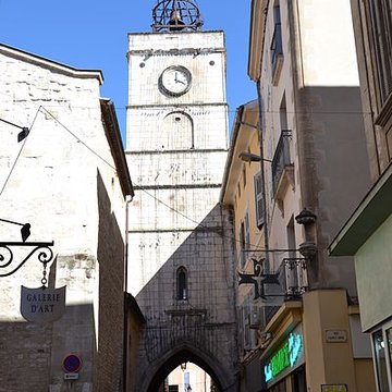 Tour de lHorloge dApt