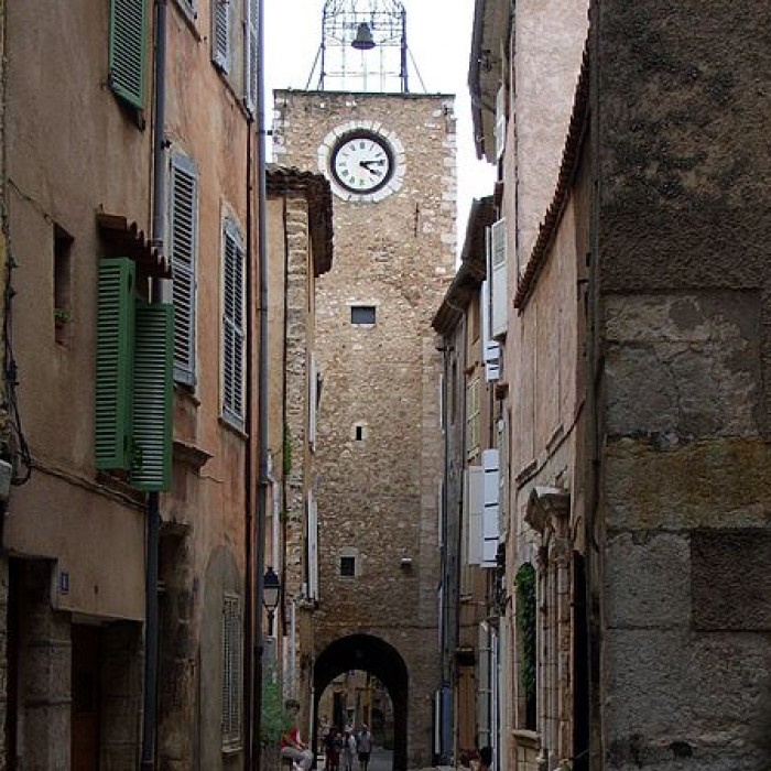 Photo de Tour de lHorloge dAups