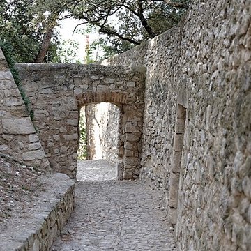 Tour de lHorloge de Pernes-les-Fontaines