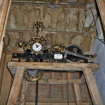 Tour de lHorloge de Pernes-les-Fontaines