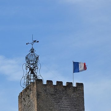 Tour de lHorloge de Pernes-les-Fontaines