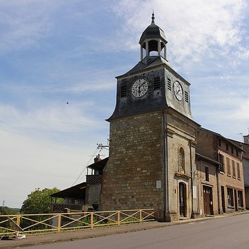 Tour de lHorloge de Varennes-en-Argonne