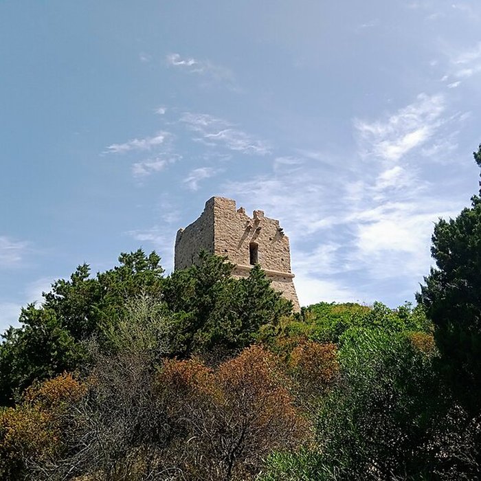 Photo de Tour de Pinarello ou dIsoli di Corsi