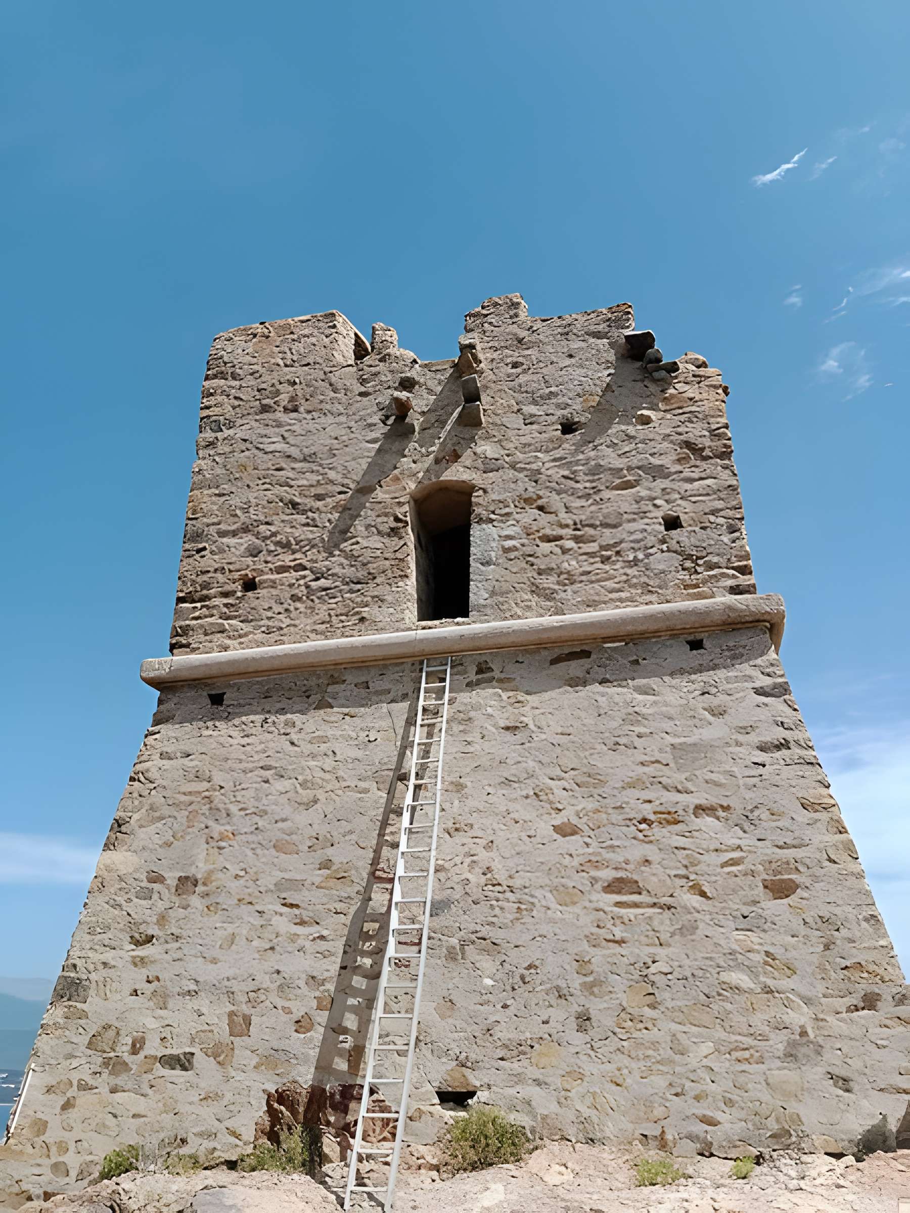 Tour de Pinarello ou d'Isoli di Corsi