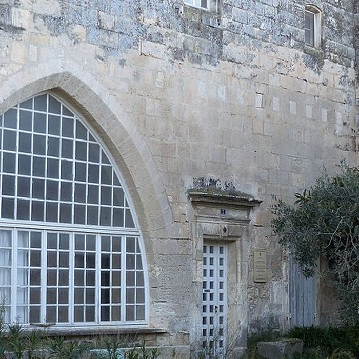 Photo de Tour des Abbés de Fontvieille