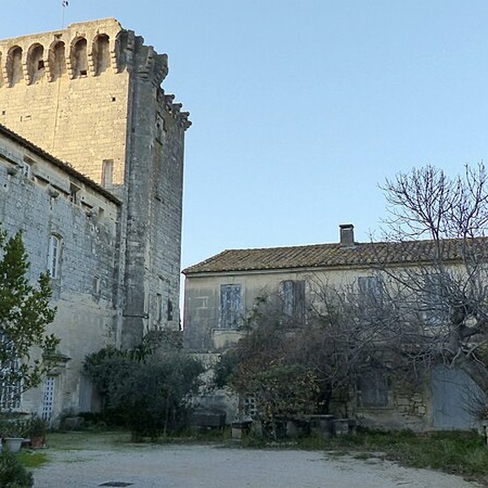 Photo de Tour des Abbés de Fontvieille