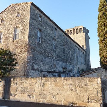 Tour des Abbés de Fontvieille