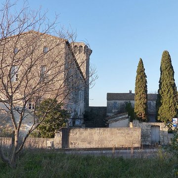 Tour des Abbés de Fontvieille