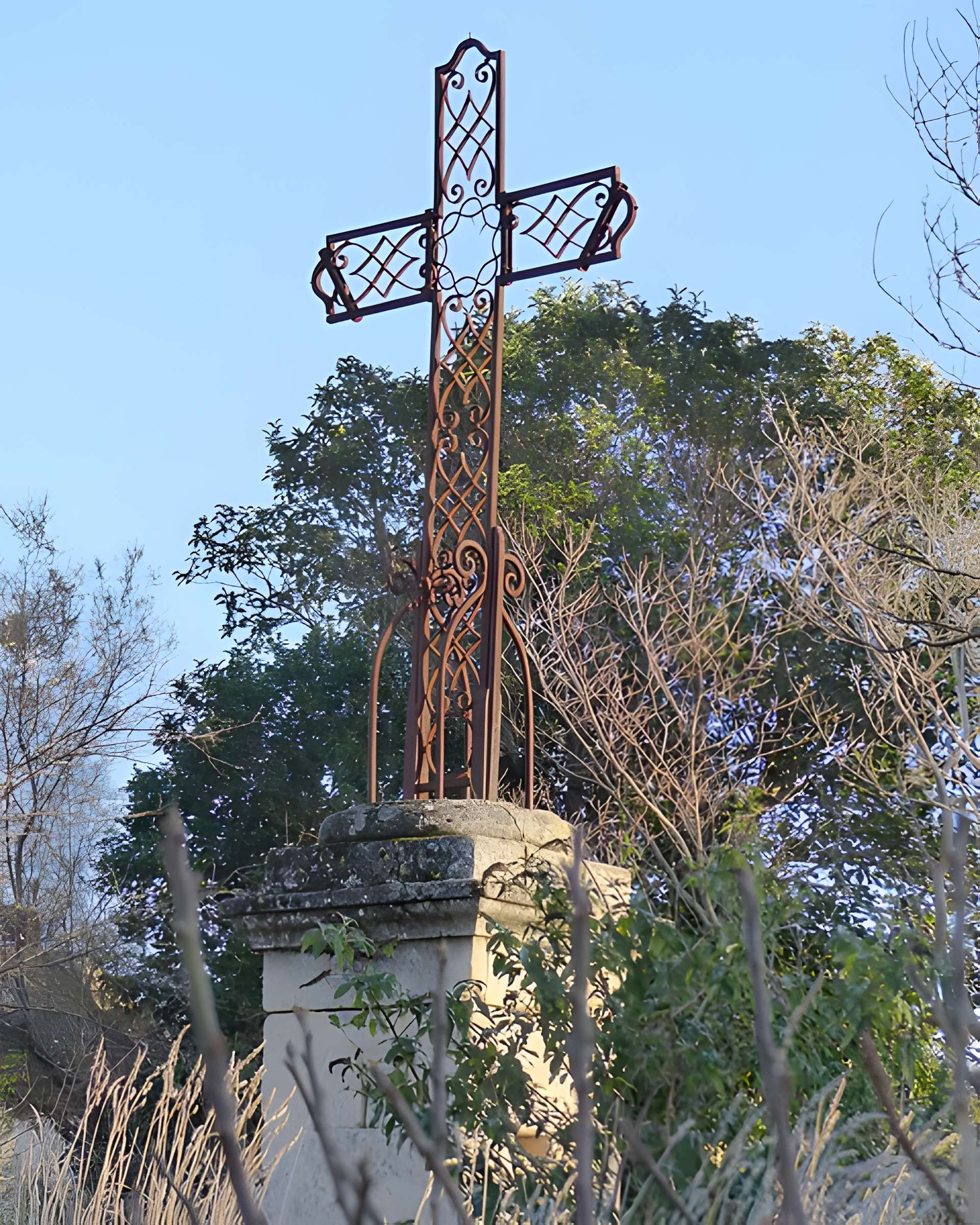 Tour des Abbés de Fontvieille