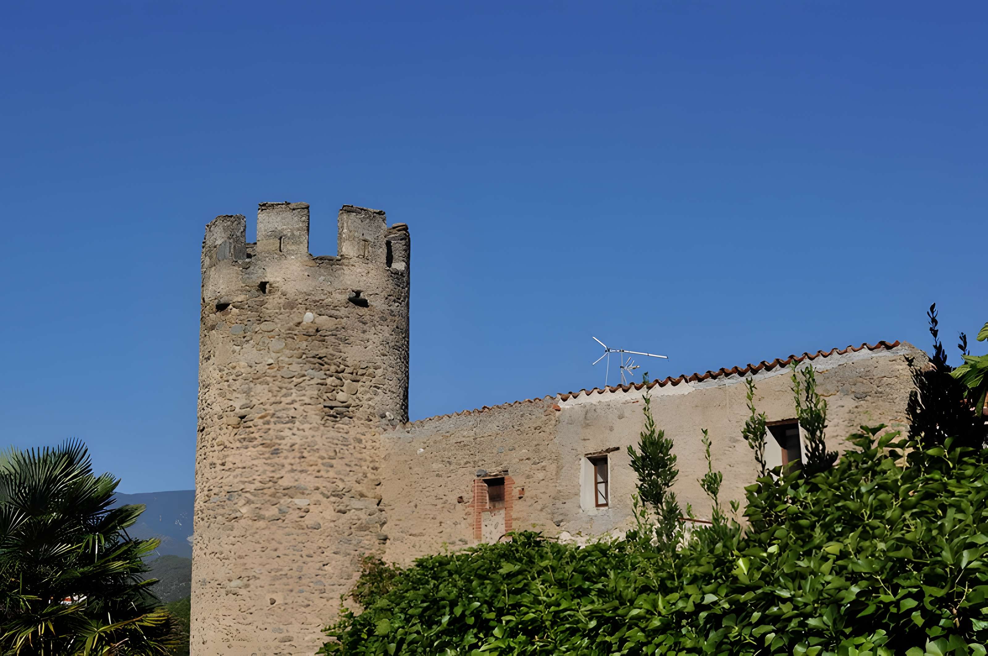 Tour des anciens Remparts de Codalet 