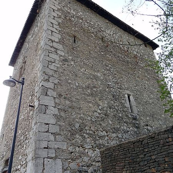 Photo de Tour des Templiers de Veurey-Voroize