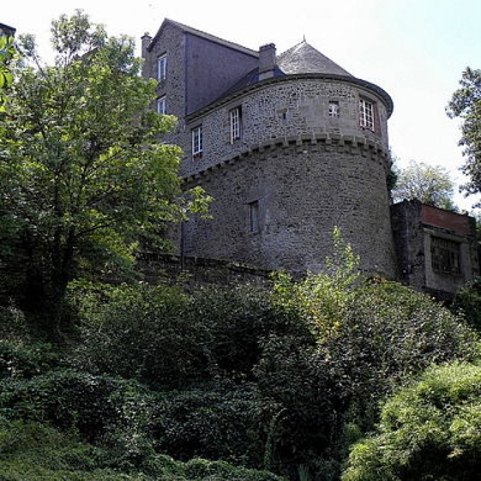Photo de Tour Desnos de Fougères