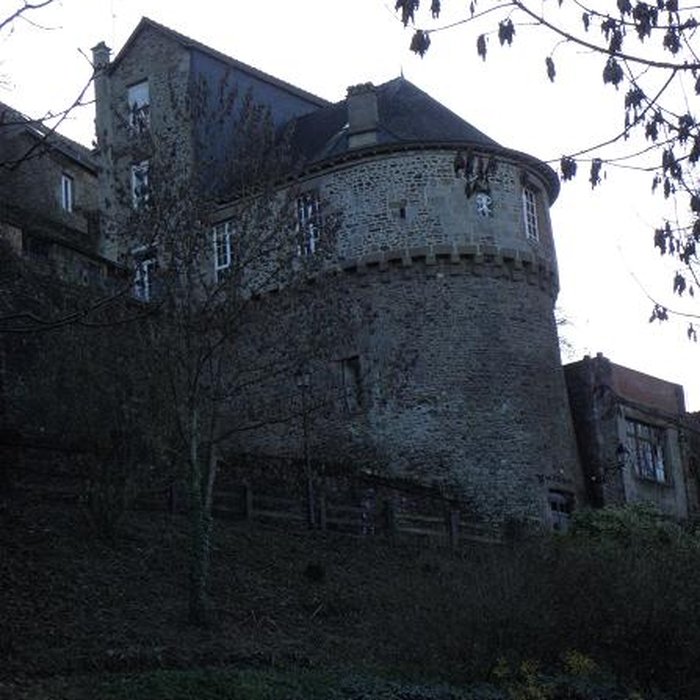 Photo de Tour Desnos de Fougères