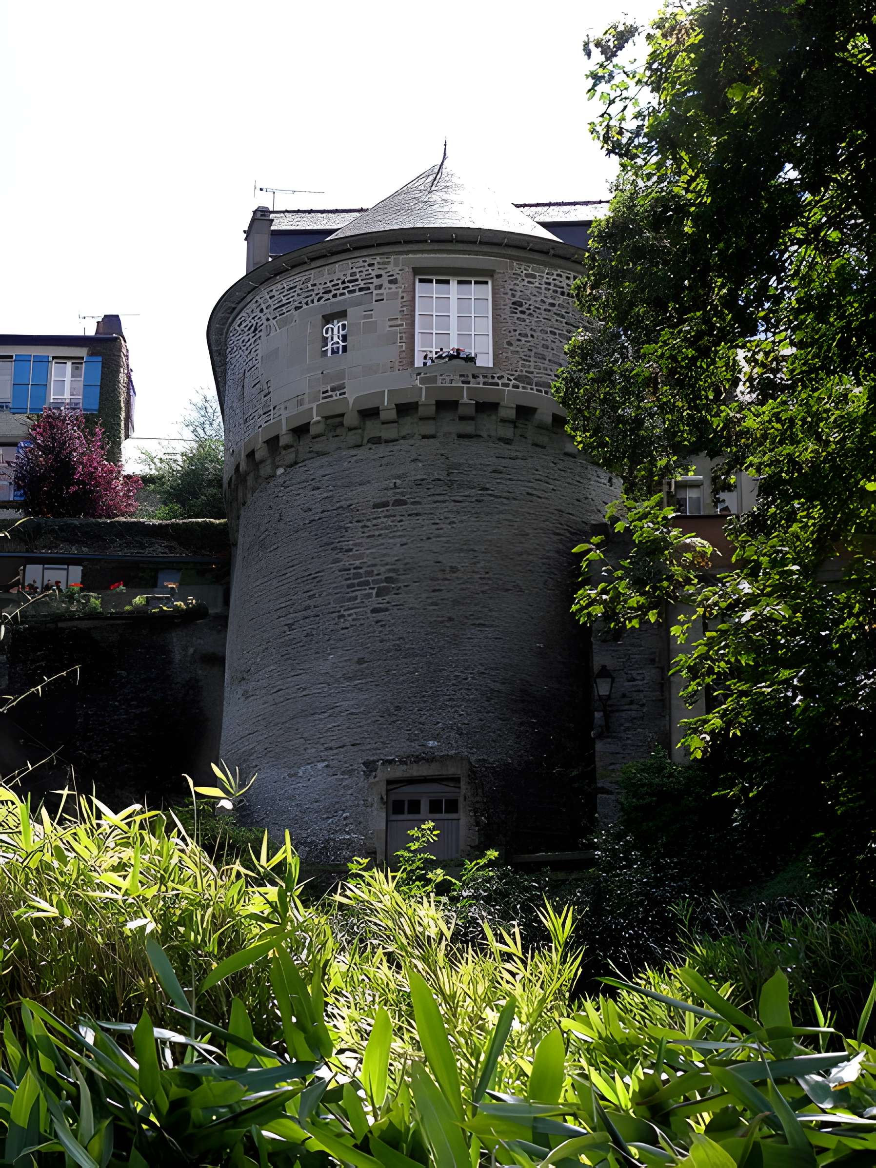 Tour Desnos de Fougères