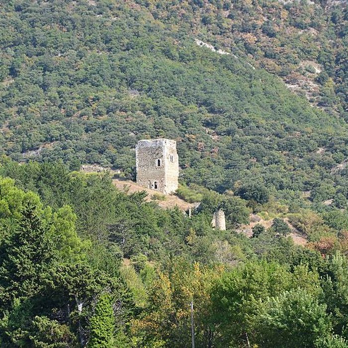 Photo de Tour dite dAlençon de Roche-Saint-Secret-Béconne