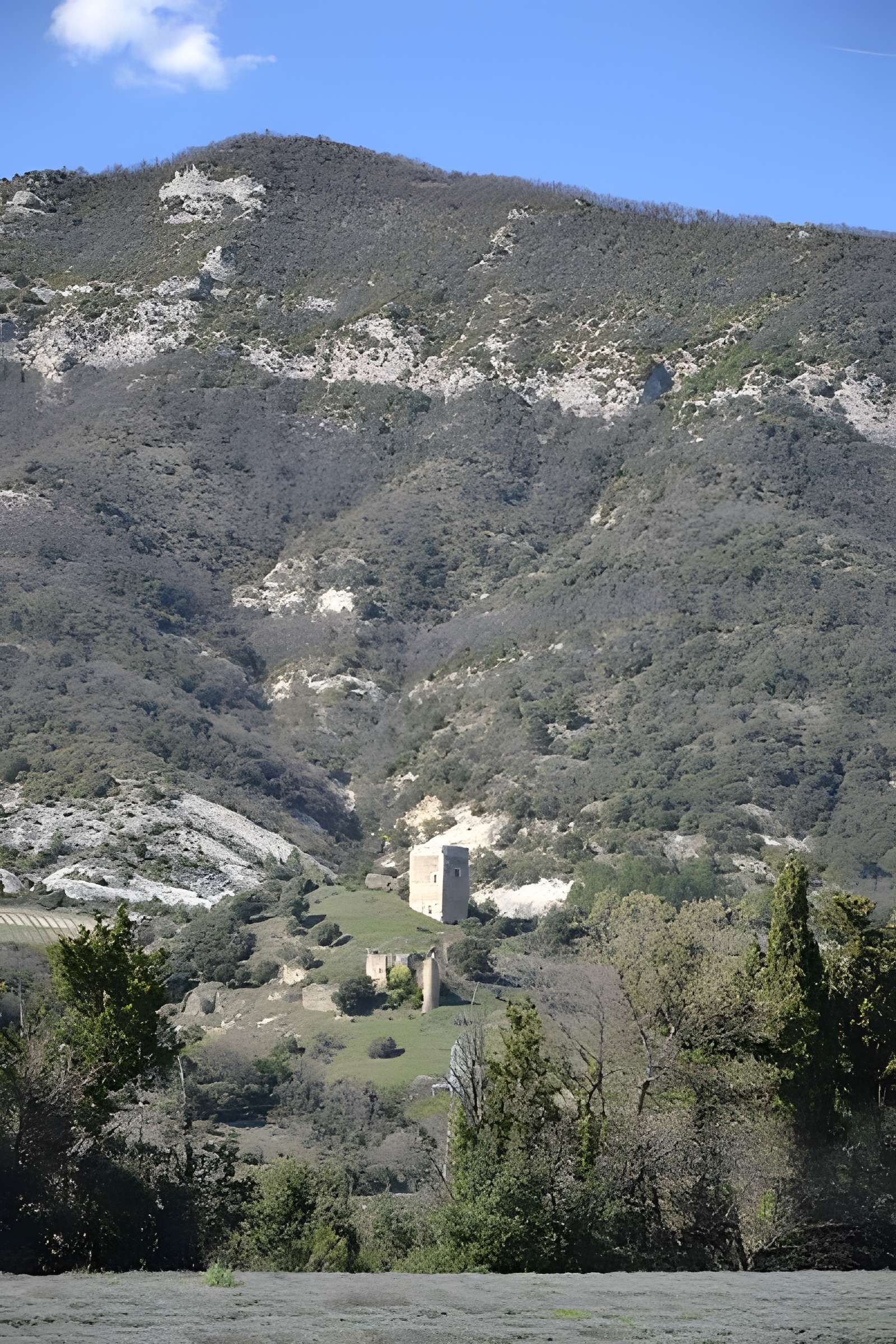Tour dite d'Alençon de Roche-Saint-Secret-Béconne