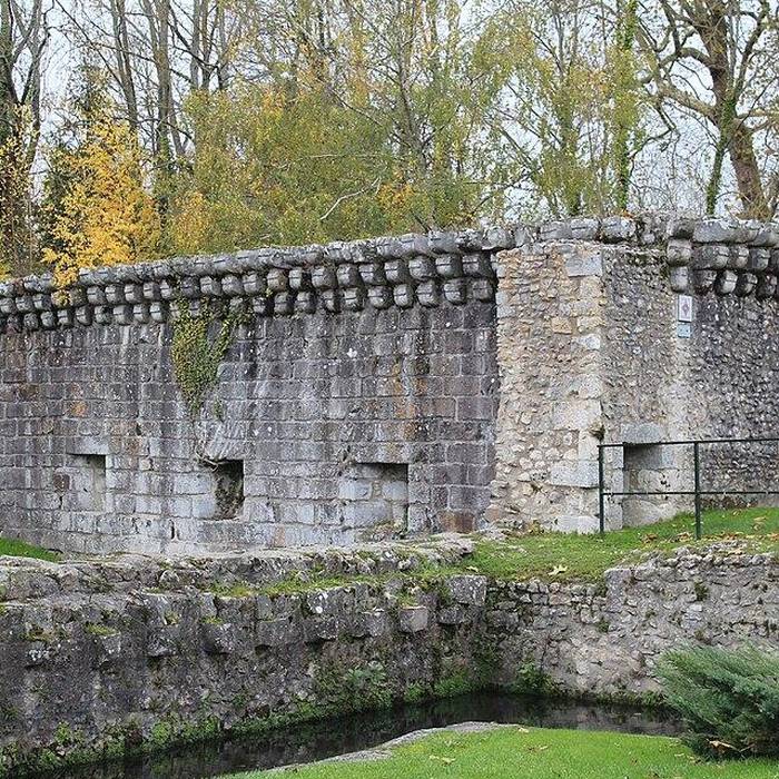 Photo de Tour du Loup dÉtampes