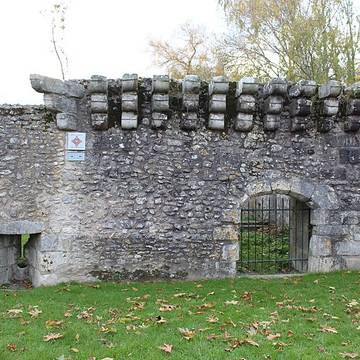 Tour du Loup dÉtampes
