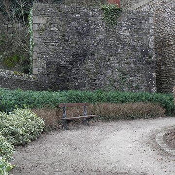 tour du papegaud de fougeres