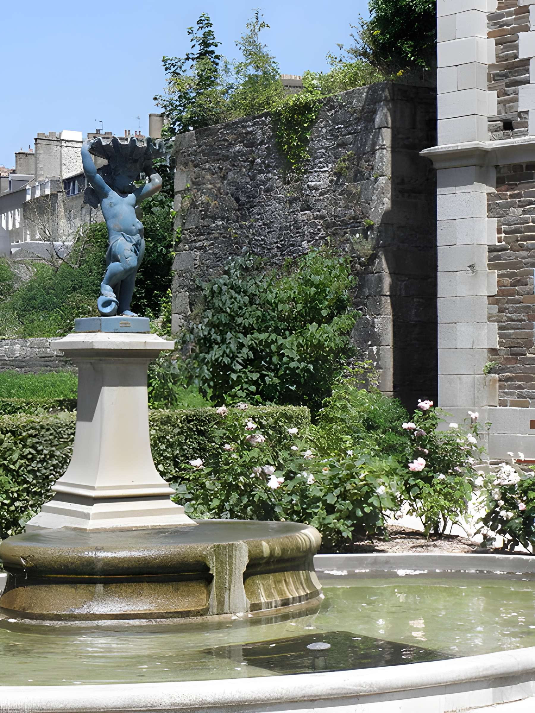 Tour du Papegaud de Fougères
