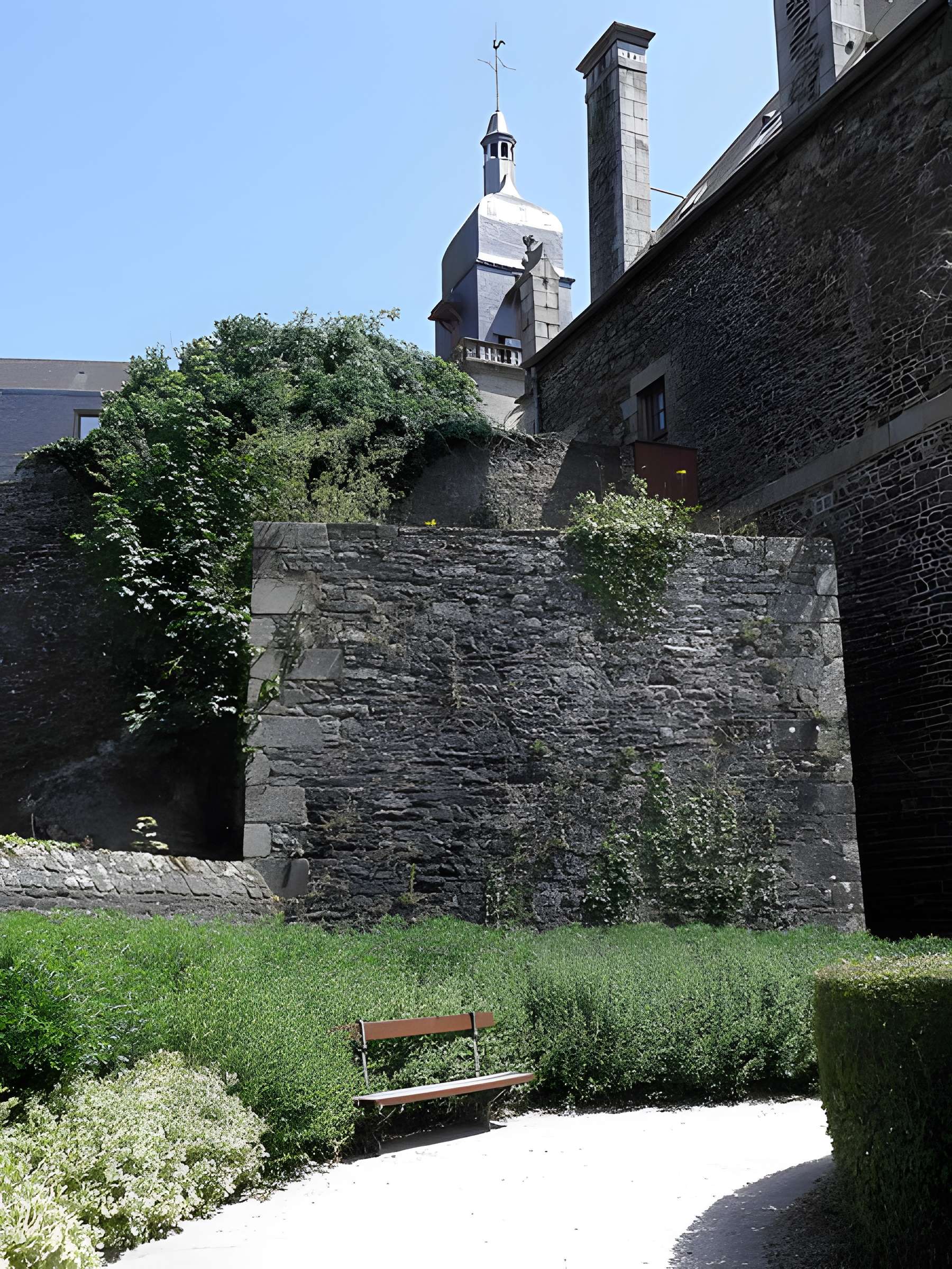 Tour du Papegaud de Fougères