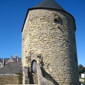 tour du prince de galles de thouars