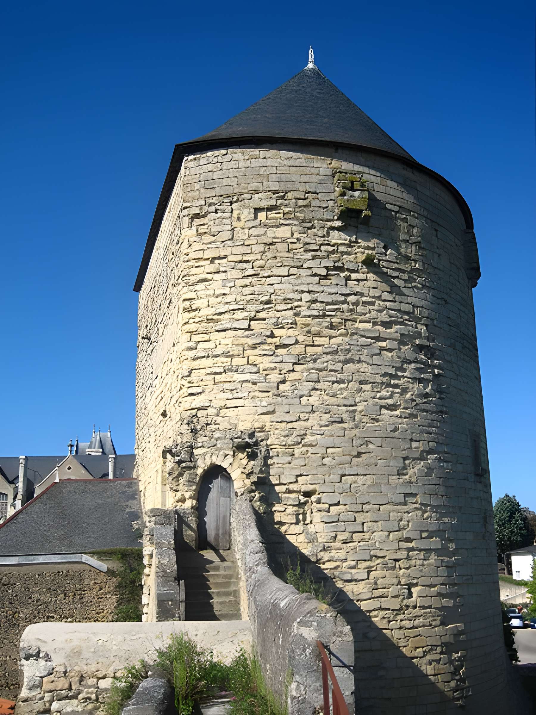 Tour du Prince-de-Galles de Thouars 