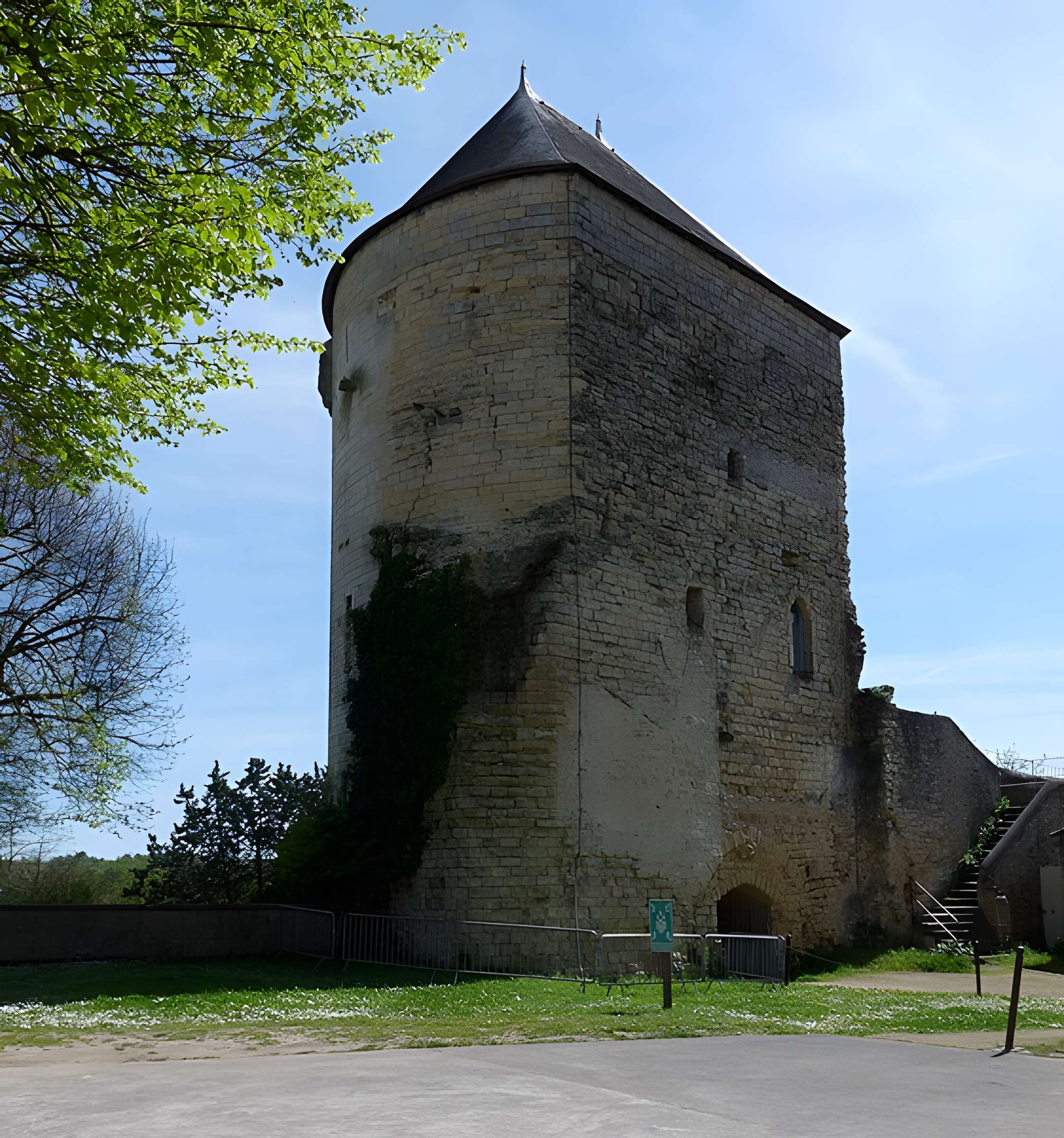 Tour du Prince-de-Galles de Thouars
