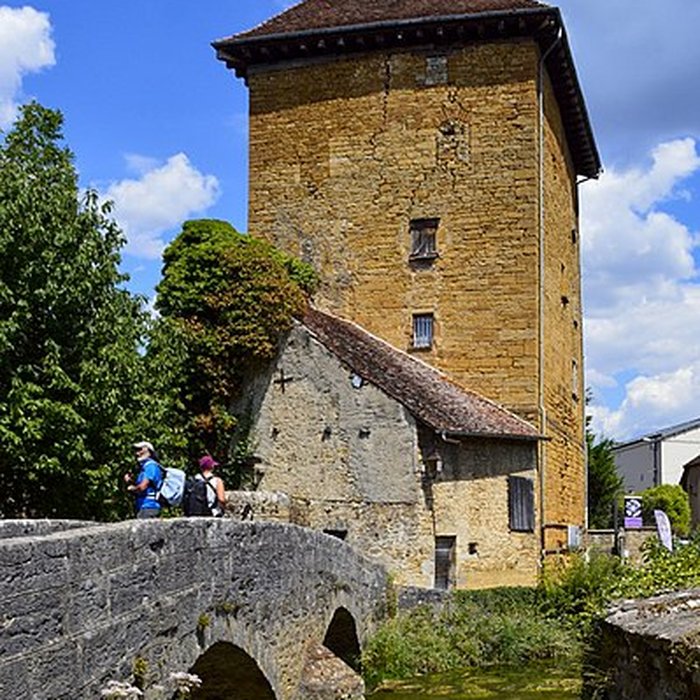 Photo de Tour Gloriette dArbois
