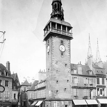 Tour Jacquemart de Moulins