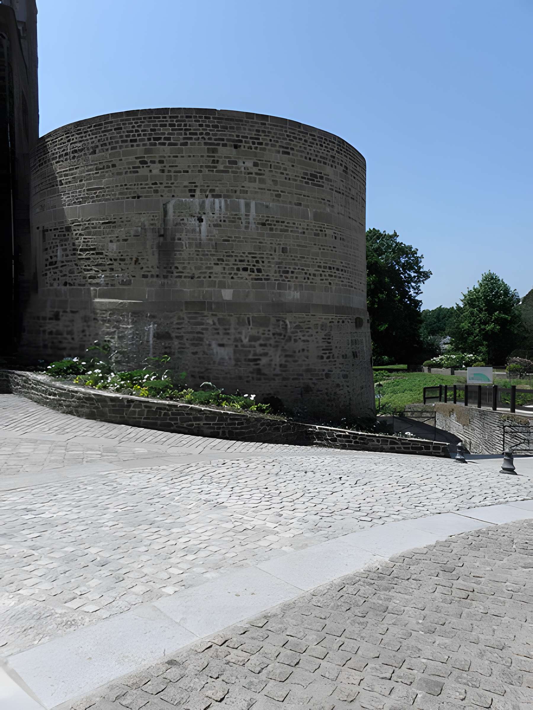 Tour Montfromery de Fougères