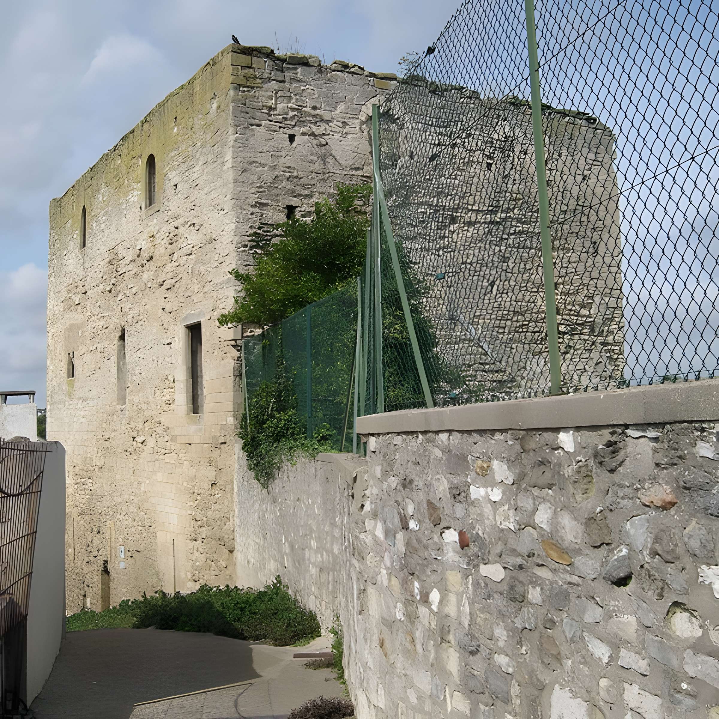 Tour Montjoie de Conflans-Sainte-Honorine 